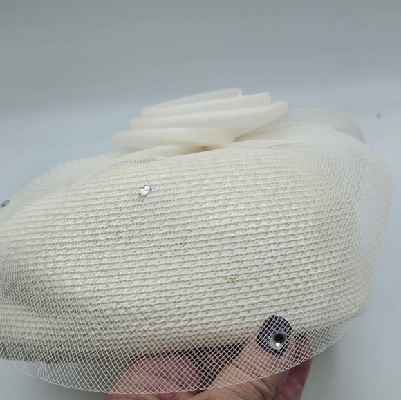 Vintage Pillbox Hat with Netting and Rhinestones - Picture 12 of 16